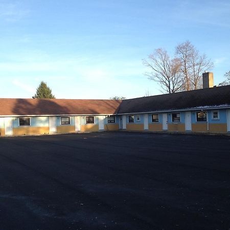 American Plaza Motel Лондон Екстер'єр фото