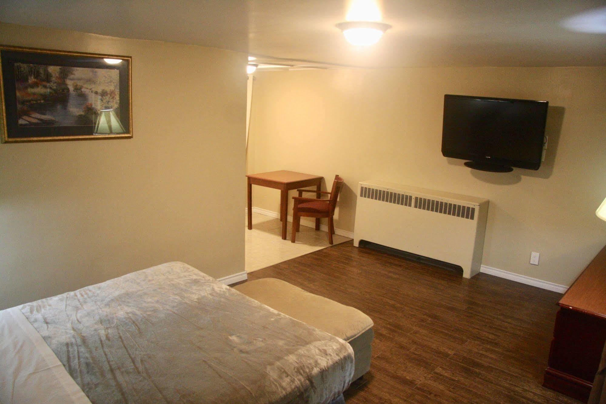 American Plaza Motel Лондон Екстер'єр фото